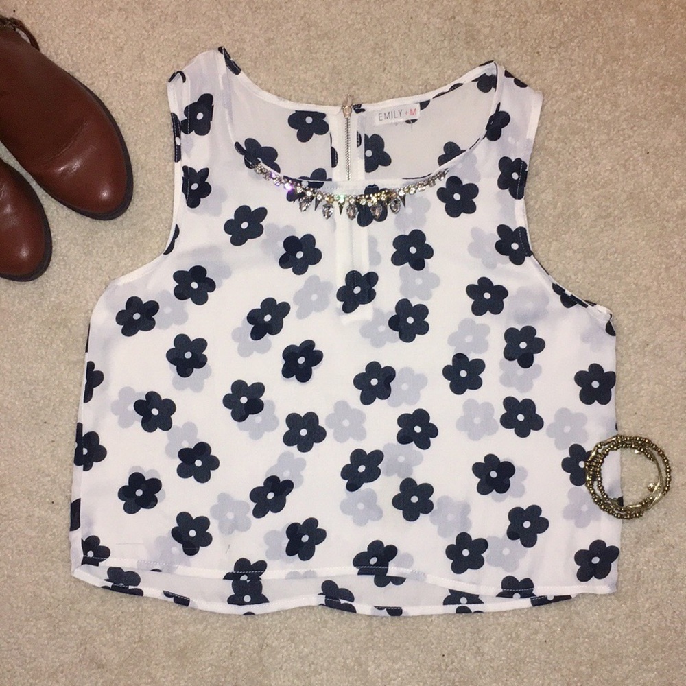Flower Necklace Tank Blouse